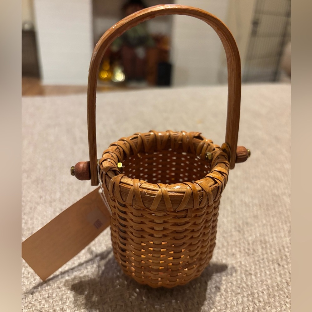 Mini Harvest of Barnstable Nantucket Style Lightship Basket